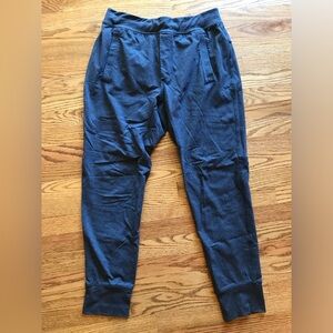 Indigo Men’s Lululemon Joggers Pants Large
